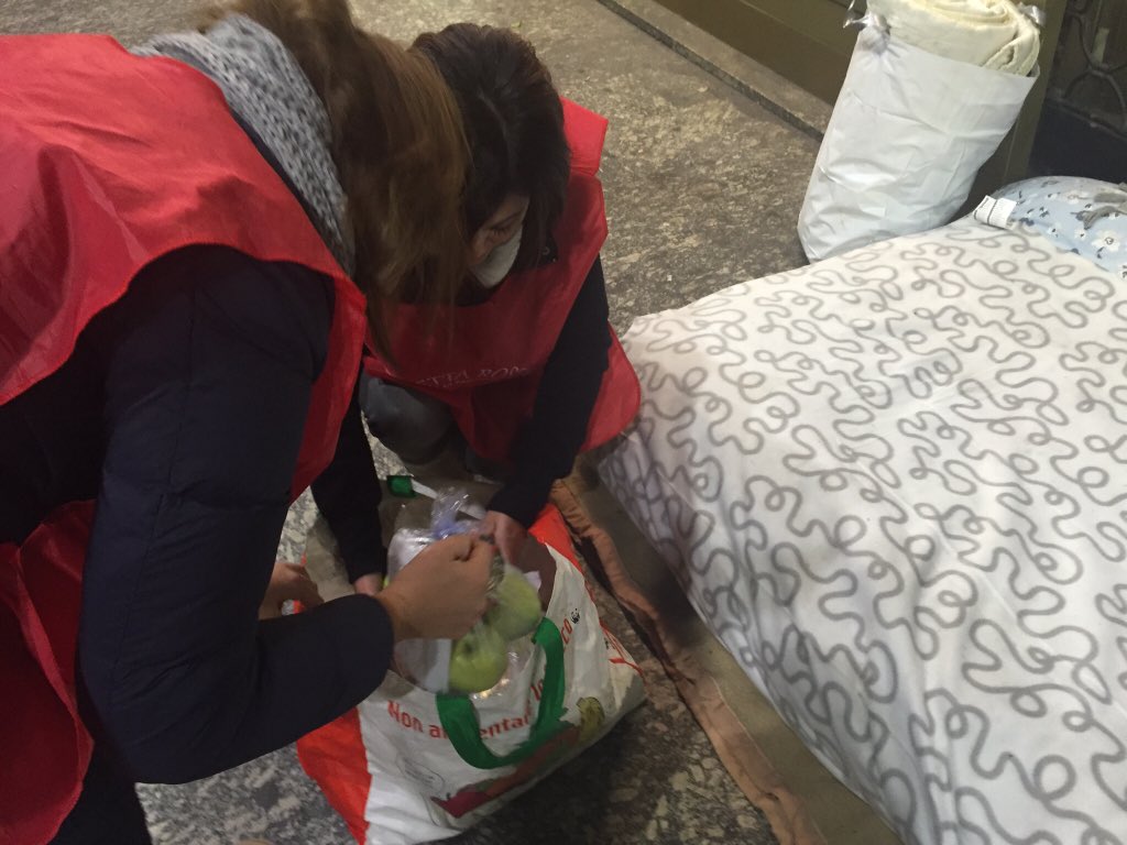 scarpettarossa's tweet photo. capagne di distribuzione alimentare https://t.co/Llp47LVCDP
