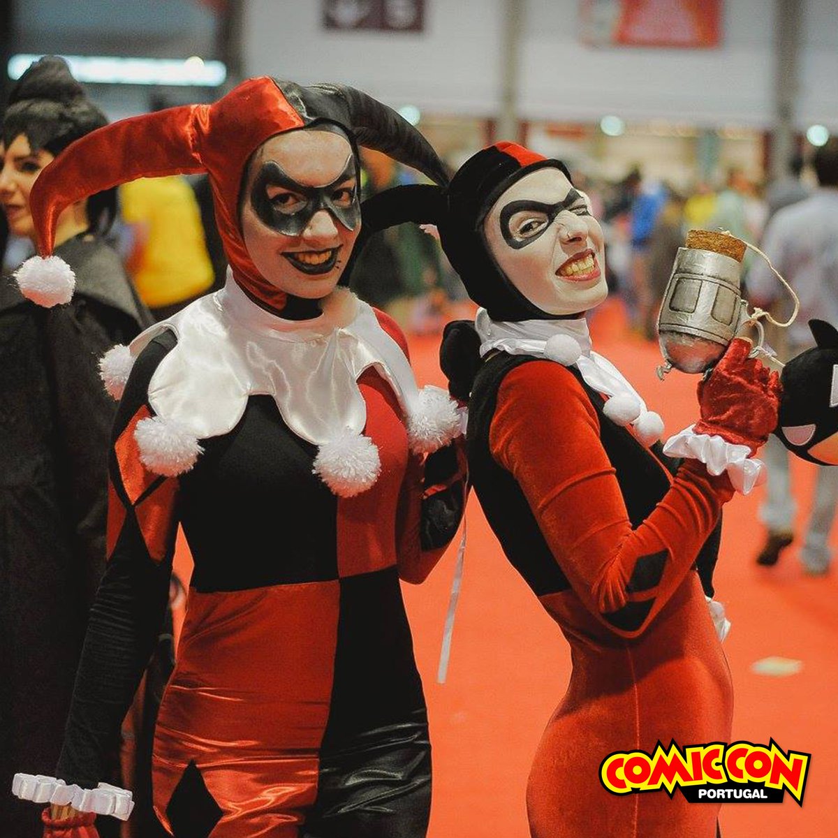 Comic_Con_PT's tweet photo. Melhor do que uma, são duas.
A qualidade do cosplay na #CCPT15 foi enorme e estes são dois grandes exemplos disso. https://t.co/iN2Z0fHCtX