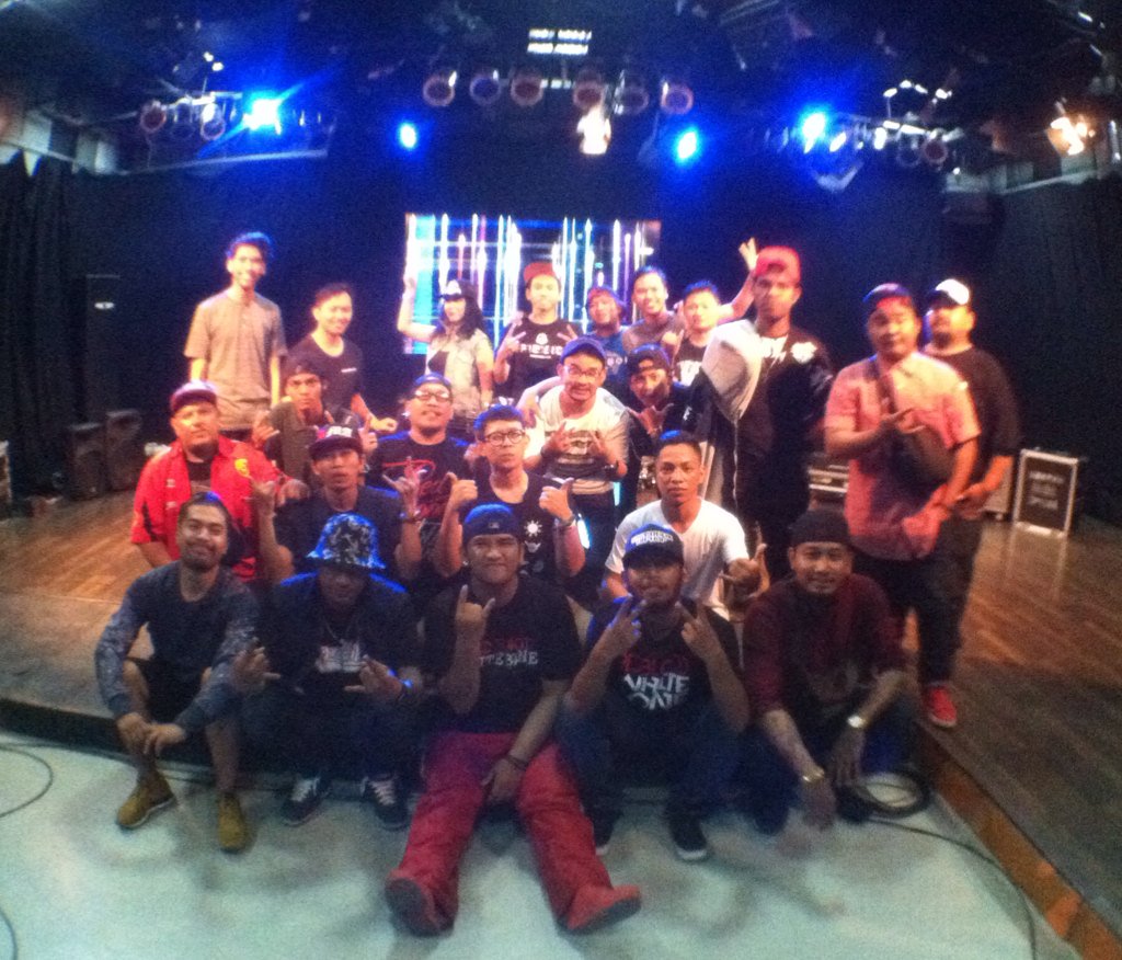 electrowars_ind's tweet photo. Done every talent on @ElectroRoomTv @sbotv episode #4 #hiphop #lastnight #latepost @DSX_RECORD #PDJI https://t.co/B64F50vLs6