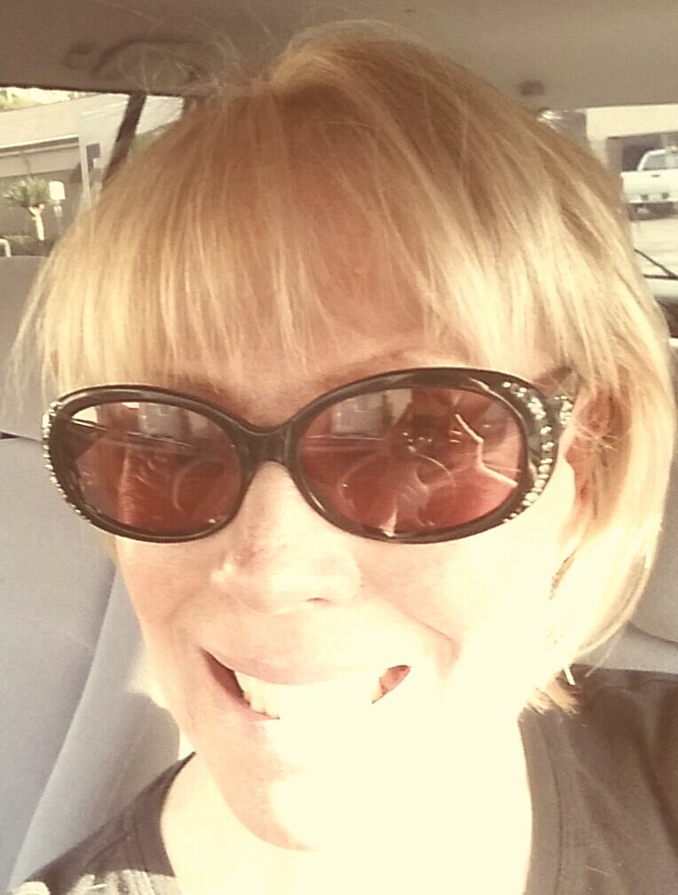 SWMaybelline's tweet photo. https://t.co/axzAp5TZWF
Buy my Book and here's my new #haircutandcolor . 4.99 #kindle 15.95 #amazon #americana https://t.co/uci2VikgEL