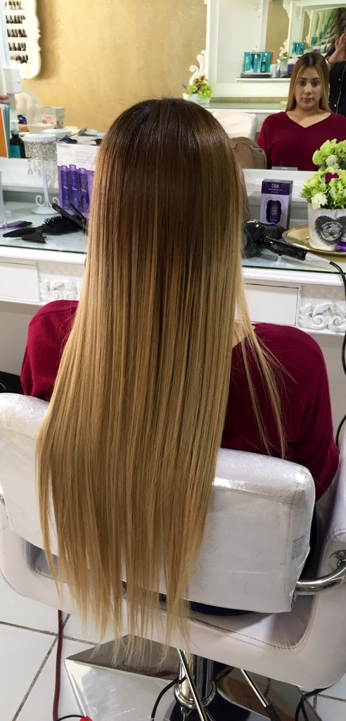 JosefinaColor's tweet photo. ¡Deja tu cabello espectacular! Con #TrissolaTrue 
Exclusivo salones de belleza.
Contáctanos @BeautyVanMx https://t.co/8oHag1CfJD