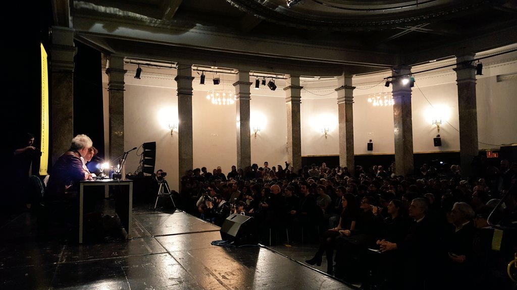 SURescuela's tweet photo. #AlmodovarSUR #Revival Cátedra @ACCIONA @la_fabrica @cbamadrid https://t.co/z8AKYC3mjU