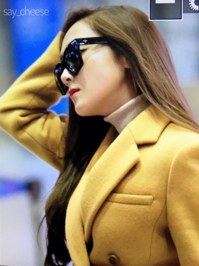 [PIC][15-01-2016]Jessica trở về Hàn Quốc vào sáng nay CYt7RwqUsAEuIIs