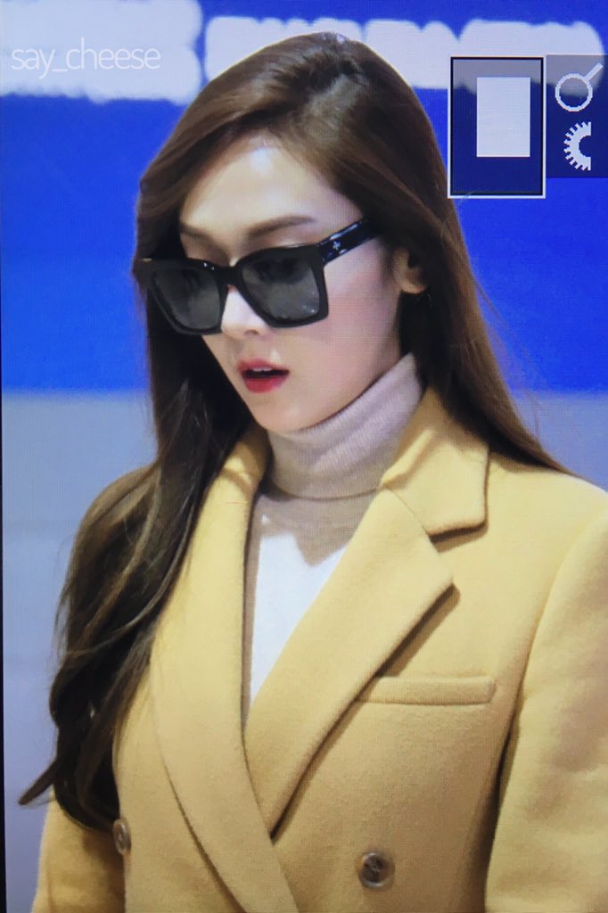 [PIC][15-01-2016]Jessica trở về Hàn Quốc vào sáng nay CYt7RwzUwAECMNb