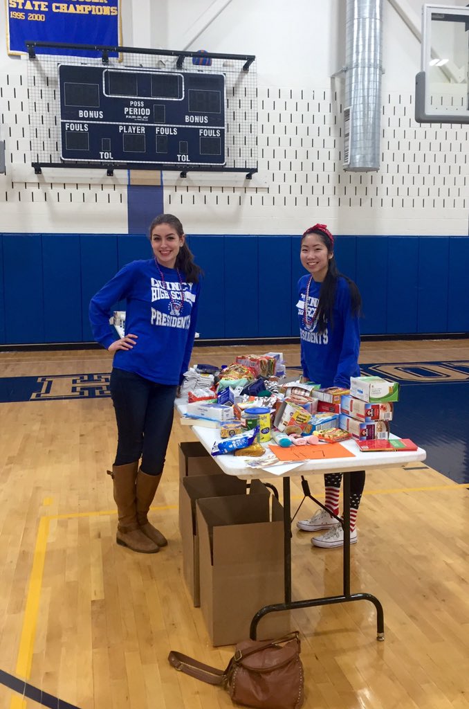 QHSstuco's tweet photo. @WinterConf2016 ready to make Care Packs for our soldiers! #SEMASCStrong 💙 https://t.co/6R3BM7s5N4