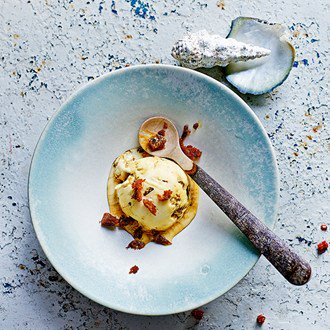 Indulge in a winter honeycomb #IceCream #recipe from <a href="/_houseandgarden/">House & Garden Magazine</a> bit.ly/1J98yJh
