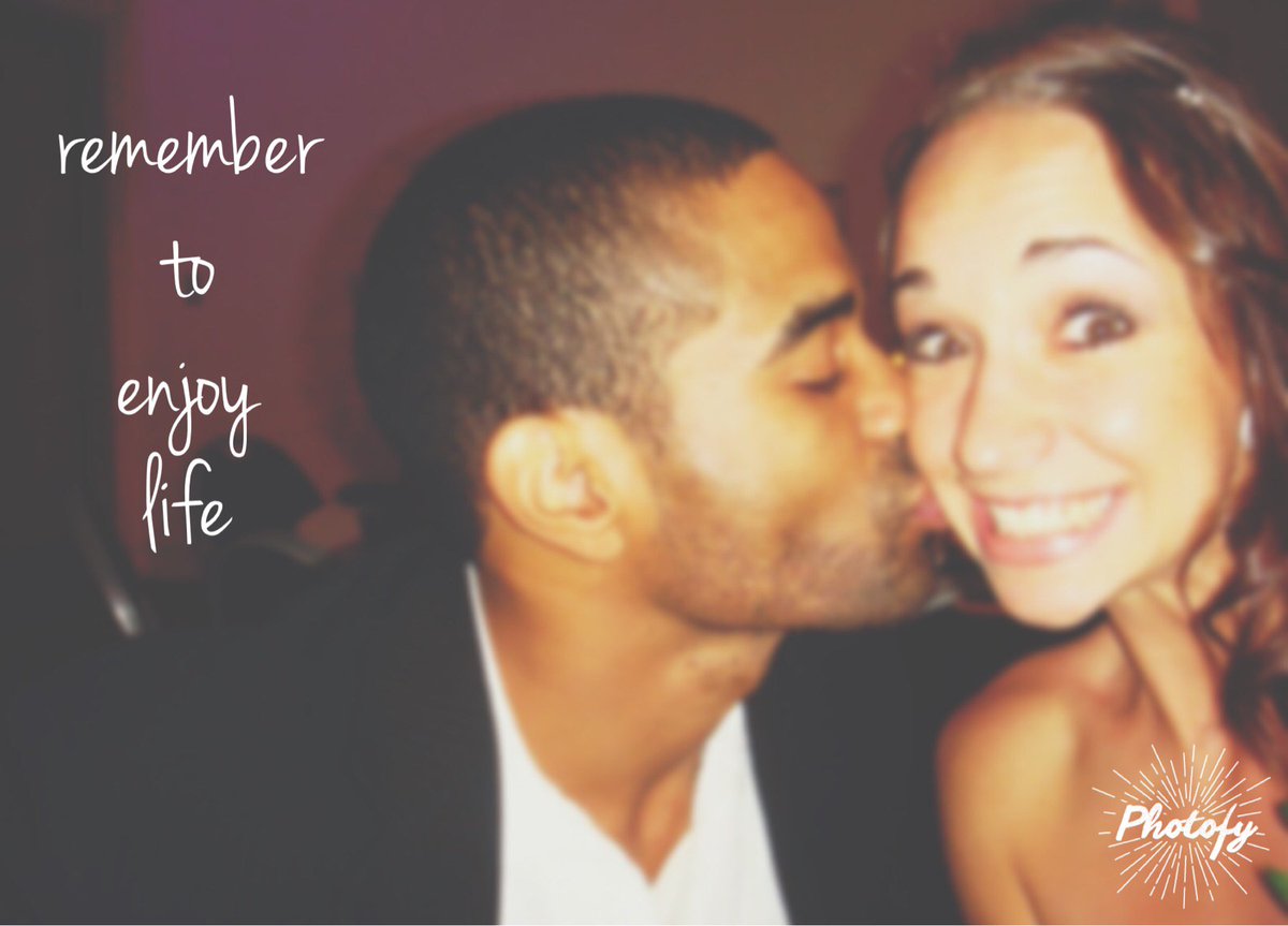 HRBhealthybride's tweet photo. Take time to enjoy life #HRB #lovelife #healthyradiantbride #healthybride #bridetobe #fitbride #weddingplanning https://t.co/DFKJP5Eu2a