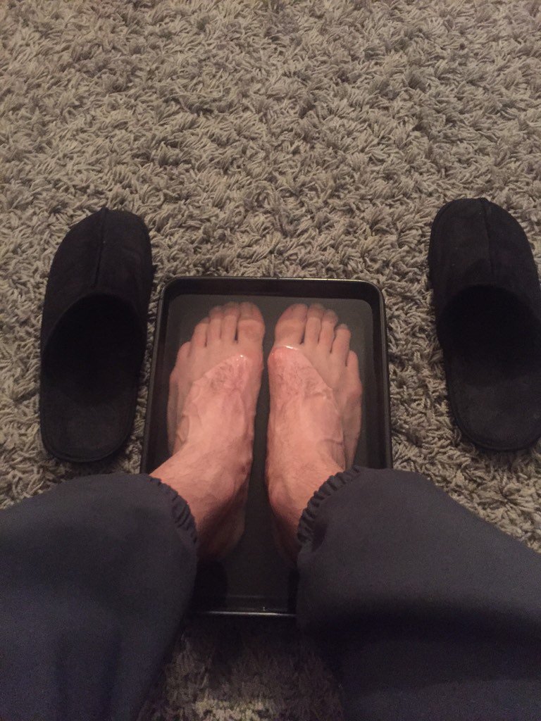 hewittsteve's tweet photo. You know your getting old when you do this https://t.co/iaZuVtg9c8