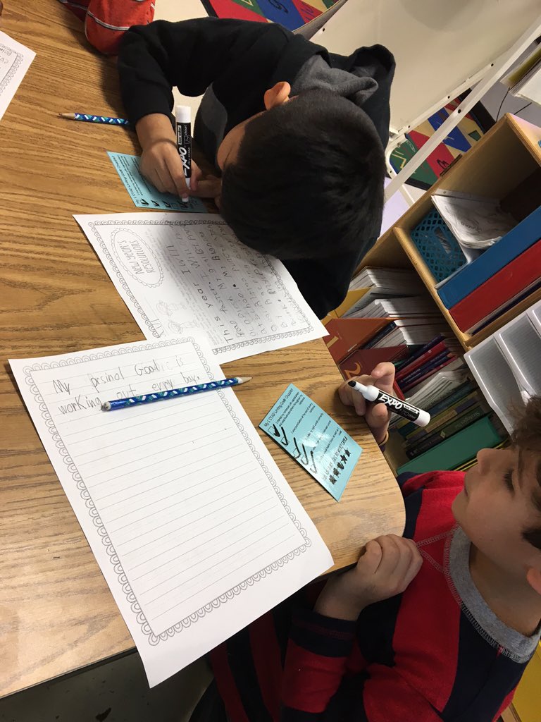 k12_ELA's tweet photo. Using writing accountability checklists in 1st grade to build 5 star sentences! #ownership @HillsideES #teammcdevitt https://t.co/7SQ4rLZI4d