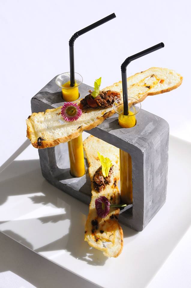 AzurLuxury's tweet photo. I #Love #Chef #Patrick #Raingeard @ #Cap #Estel in #Eze!
https://t.co/9RCC8sftk3
#cuisine #french #riviera #michelin https://t.co/IATJaLNWt0
