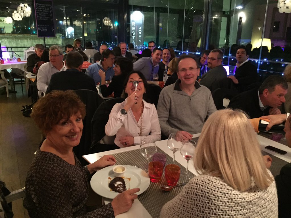 franckusll's tweet photo. #axasudest #inspection commerciale Réunion de travail  Direction Commerciale Axa Sud Est Vive 2016 https://t.co/QUxZD7ZZkb