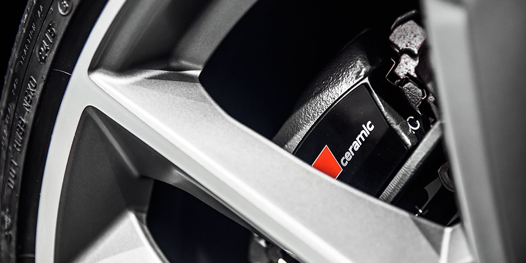 Audi's tweet photo. Ceramic brakes = stopping quicker in traffic. RS7 performance exterior = stopping traffic. #NAIAS https://t.co/Mv4L04txyP