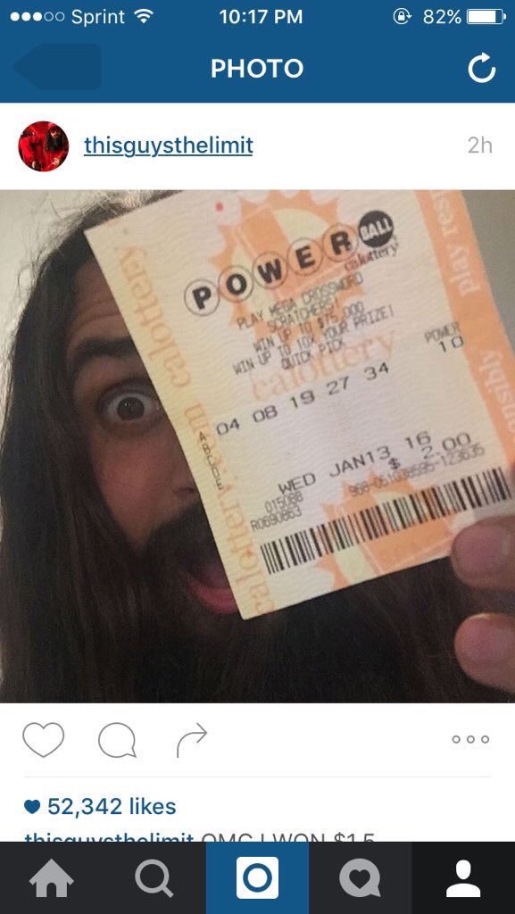 BlessedUpErick's tweet photo. Everyone who retweets and follows me gets $10,000 , you have 12 hours left https://t.co/BDSr3ABaIm