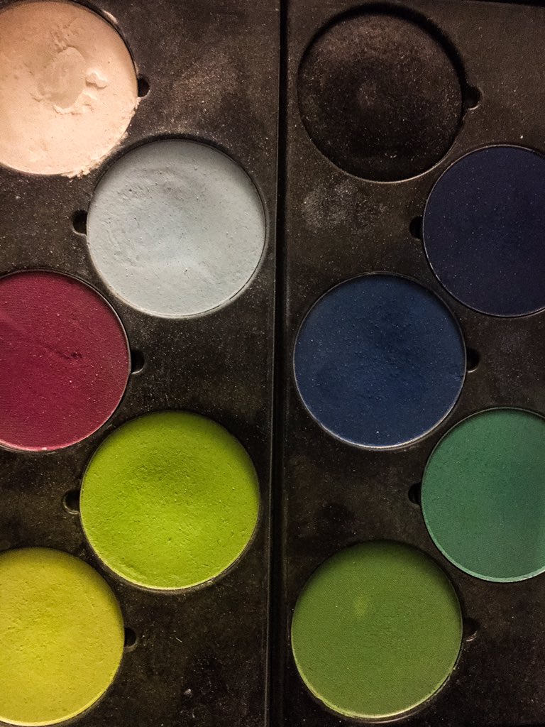 muaCharlotte's tweet photo. Obsessing over this palette ๐๐โจ #DutchVisionaries #mbfw #ColourfoolAgency #makeupartist https://t.co/1y1bKkm1zS