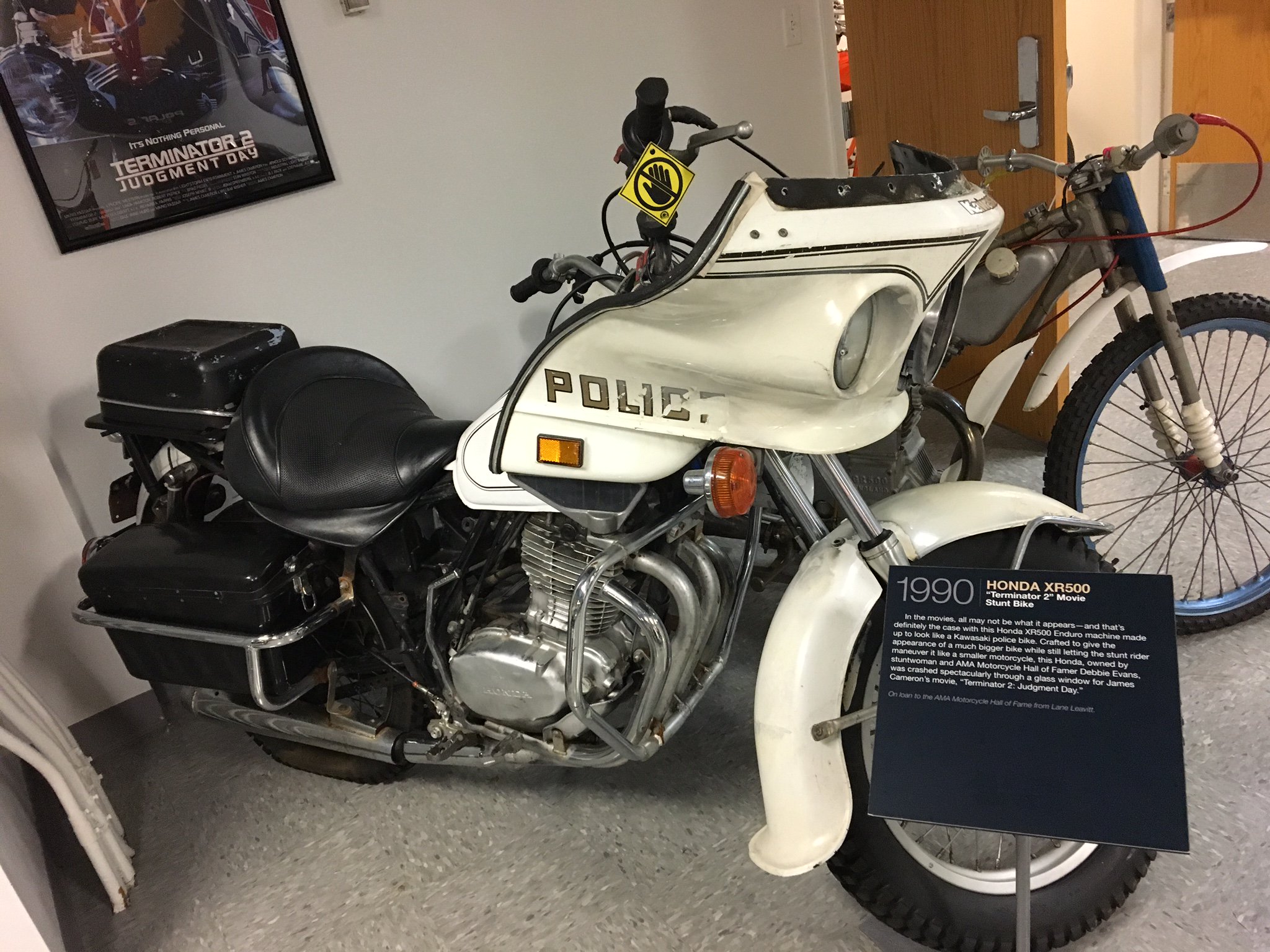 ターミネーター3 T-850&POLICE BIKE ターミネーター3 T-850&POLICE BIKE Amazon.co.jp: Terminator 3