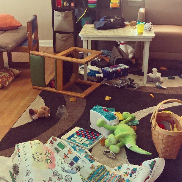 amomontheside's tweet image. This pretty much sums up my day. Bedtime anyone? #toddlers #tornadicactivity #instamess ift.tt/1P3hWGk