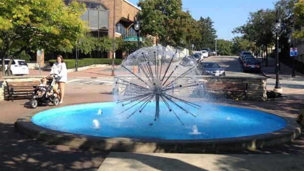 NapervilleSun's tweet photo. Naperville ranked among 10 best Illinois towns for families https://t.co/SRDrRu2En6 https://t.co/Ta2Ff6IXkW