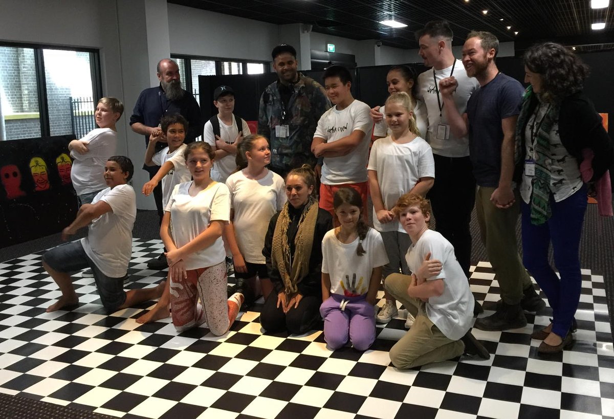katiedyer2014's tweet photo. @jimblah #jasonwing and the #wombah crew @maasmuseum #hiphop workshop Awesome! https://t.co/gGQOOTBANg