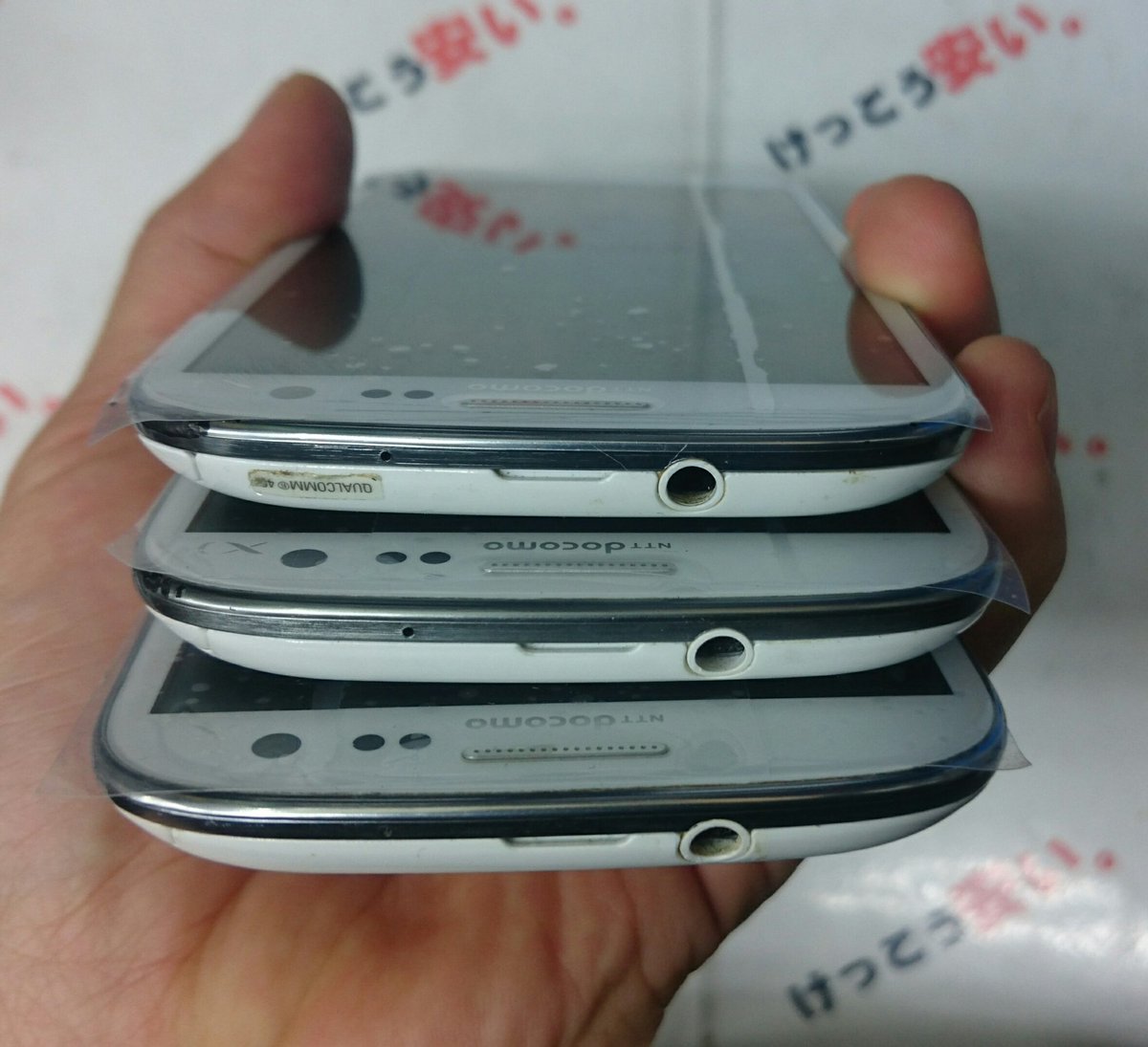 iosys_chuou's tweet photo. 【安いXiスマホ】
Galaxy S3 SC-06D
通常中古⇒税込9,980円
難有中古⇒税込7,980円
7980円AXよりかは7980円S3の方がてんでキレイですね~
コッチは100台程あります!!
#akiba #SC06D https://t.co/dgjfBY2lVY