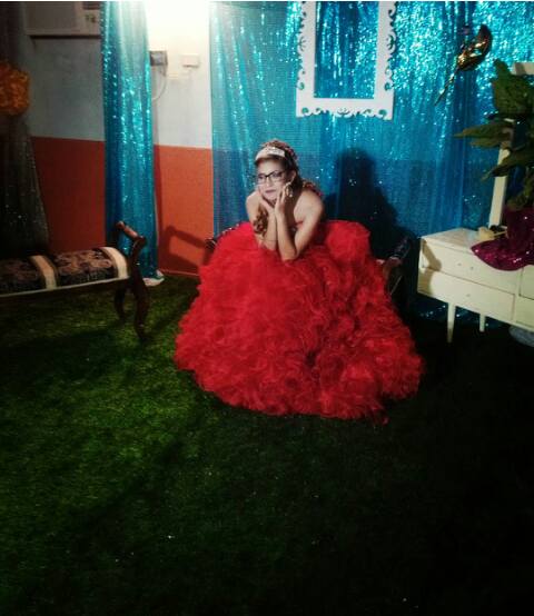 rubelyndaniela's tweet photo. Mis 15 años <3 https://t.co/PVqXLTCsIv