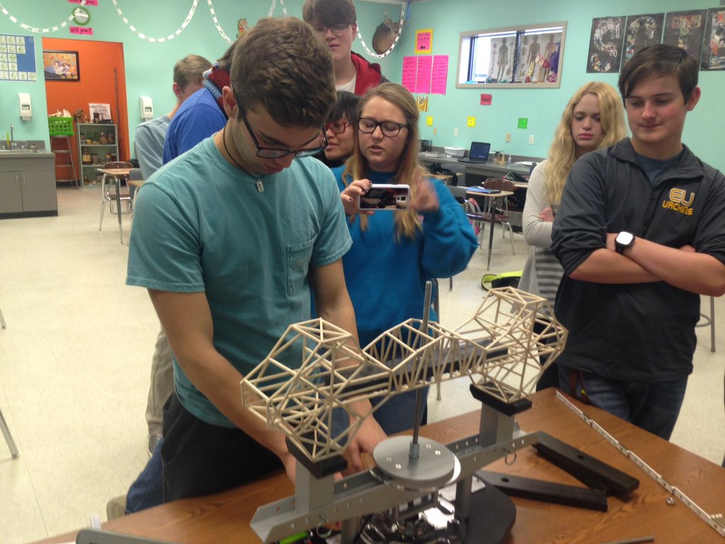 MrsHbailey's tweet photo. EU Bridge Building is heating up!😄 https://t.co/40Frl6Qg3K