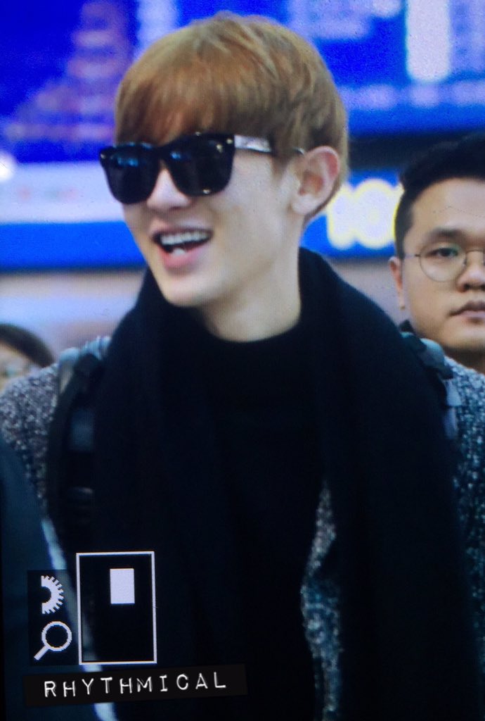 Rhythmical_cy's tweet photo. 160115 찬열이 껌(?같은거 씹는지 웃을때마다 보이궄ㅋㅋㅋㅋ https://t.co/OaK2FXKfbt