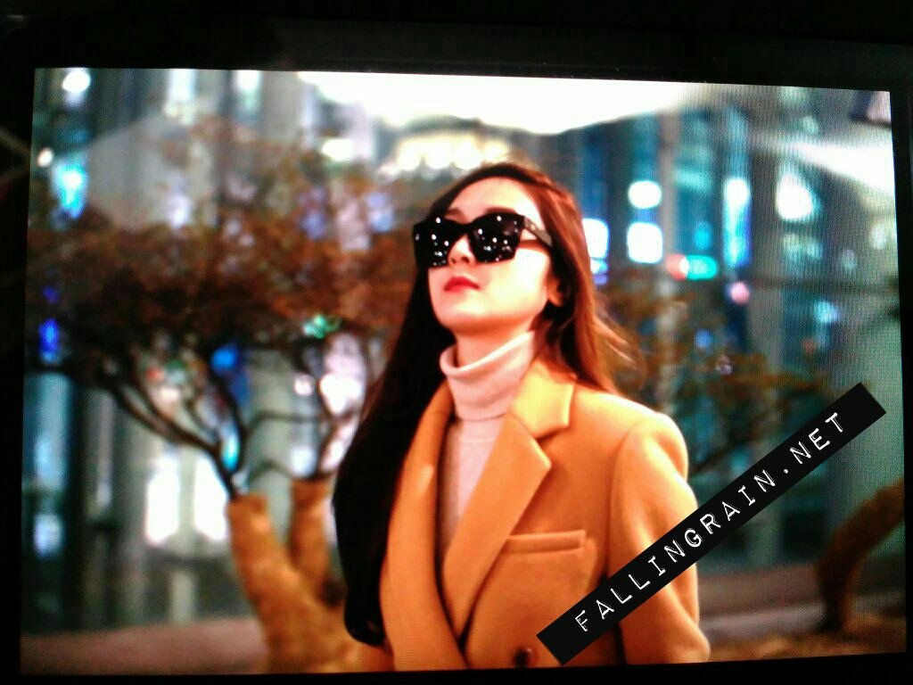 [PIC][15-01-2016]Jessica trở về Hàn Quốc vào sáng nay CYuHM0tWcAQWFeI