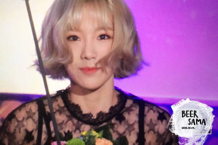 [PIC][14-01-2016]TaeYeon tham dự “25th High1 Seoul Music Awards” vào tối nay - Page 2 CYuIzpxWMAEQ8Bl