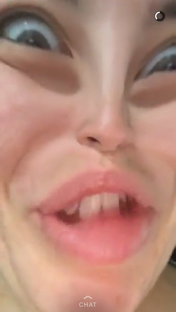 colbega's tweet photo. @heyimbee when bee posts a new video https://t.co/uGMAfbeURK