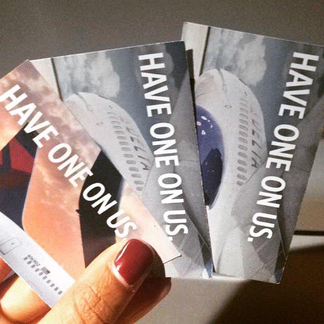 ReporterCrystal's tweet photo. I offered up my seat on @Delta flight so attendants gave me coupons. Tried to use them on THAT flight. EXPIRED! 😡 https://t.co/yE1dTdw0zq