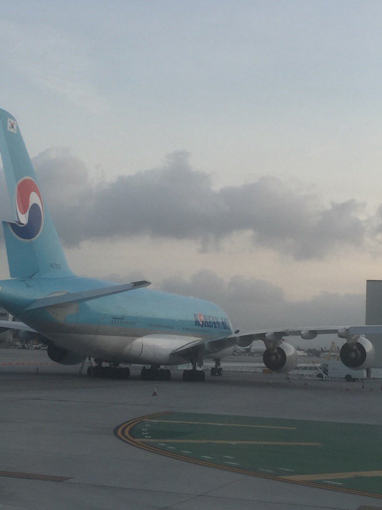 PaniniPete's tweet photo. #airbuss builds some pretty impressive aircraft! Go Mobile! https://t.co/OsHFIUHw3G