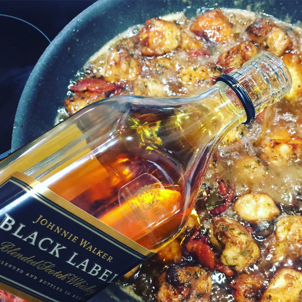 thehungrymouse's tweet photo. Now we're cooking! Maple #bacon &amp; whiskey chicken is on the menu! #foodporn #Boston #agencylife @johnniewalker_ https://t.co/WSyrLeCtFA
