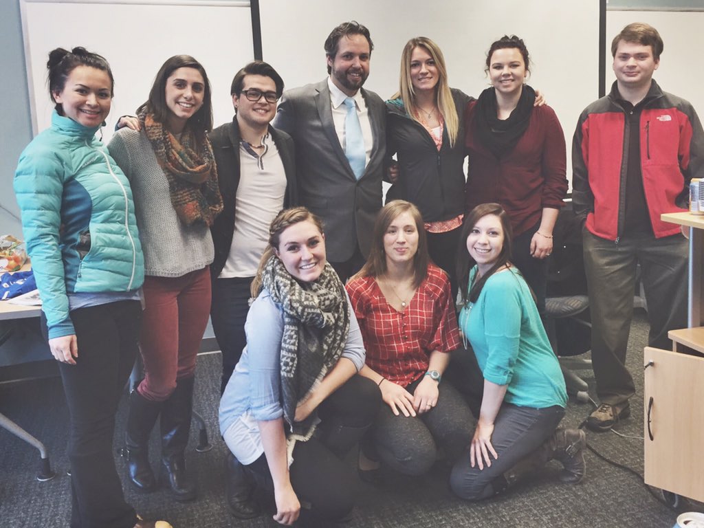 uaa_mmc's tweet photo. Thanks to Mr. Fullerton from @resortalyeska for giving us his perspective as a marketer! #cbpp #uaabiz https://t.co/lZLAk1tutj