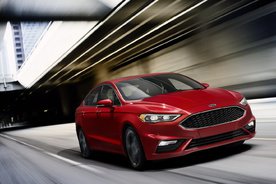 2017 Ford Fusion V6 Sport is here with 325 HP and AWD carsession.com/car-news/2017-…