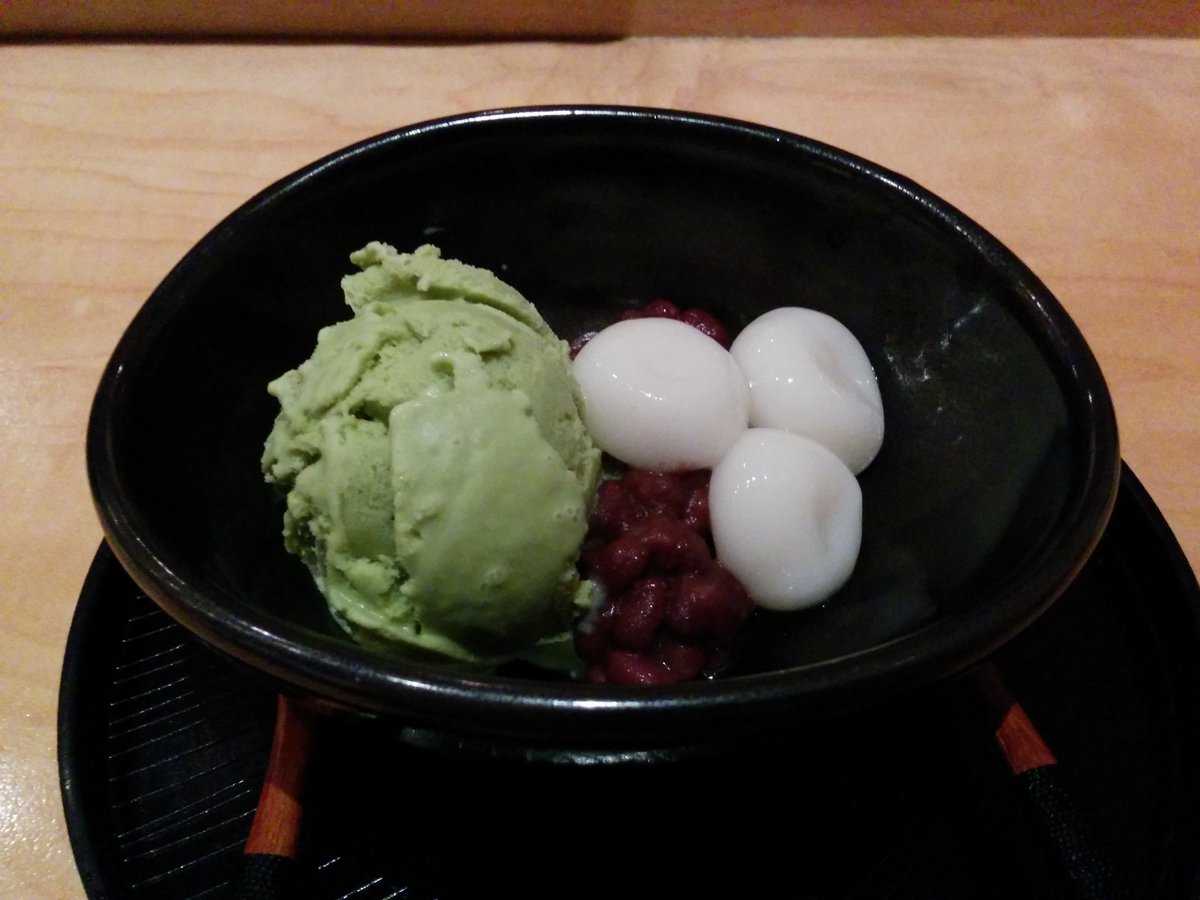 MatchaMoonTea's tweet photo. Matcha ice cream with sweet azuki beans and mochi
#matchamoon #matcha #matchalatte #matchalove #matchaicecream https://t.co/5vg1QbmGzt