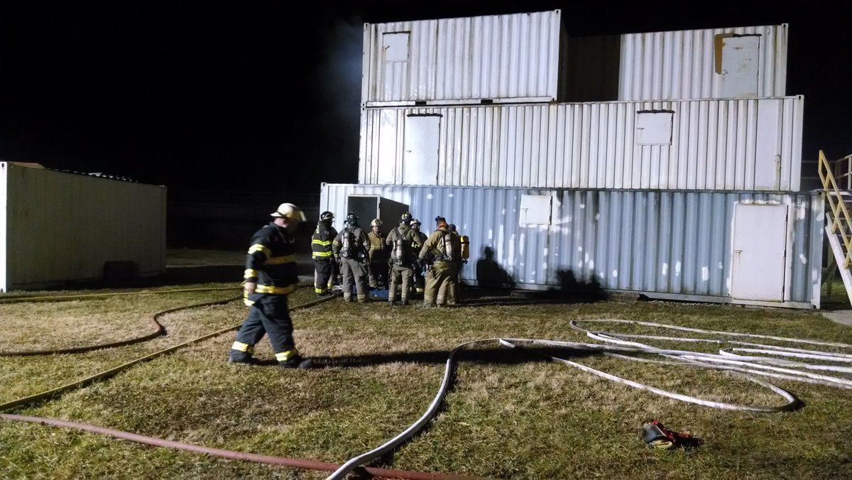BobAaronWCHS's tweet photo. 3O Eastern Kanawha County Firefighters training in Belle tonight. #EyewitnessWV https://t.co/7WVd3szvVI