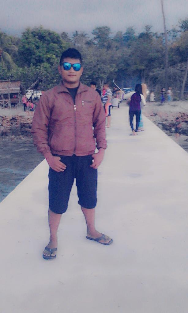 achoherryanto tweet picture