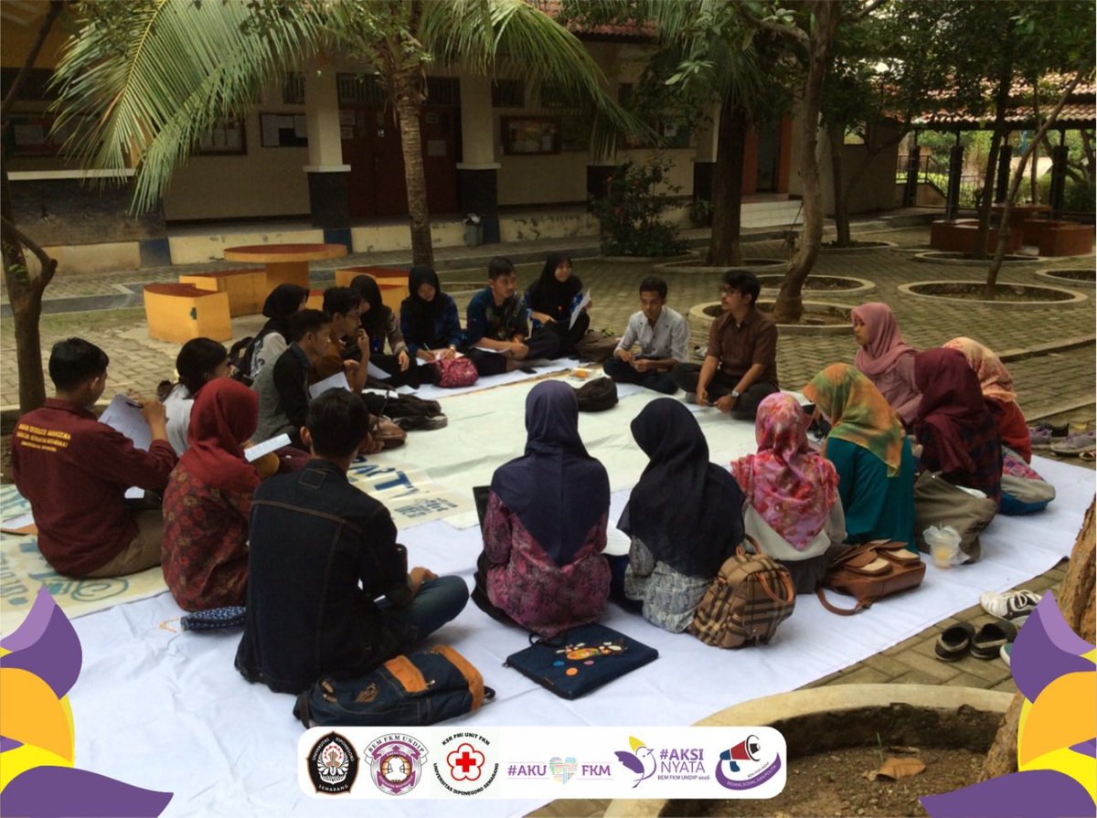bemfkmundip's tweet photo. TERIMA KASIH!

Telah hadir pada Diskusi Belum adanya UU Kepalangmerahan.

Bidang Sosial Politik
BEM FKM Undip 2016 https://t.co/O6u2UhO2GH
