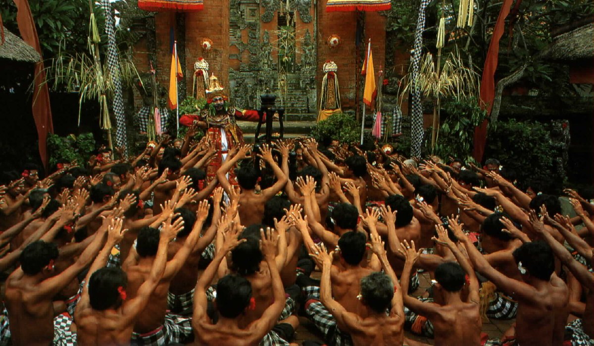 Hoki_168's tweet photo. Budaya dan Tradisi unik di Bali - Wisata di Bali - tour di Bali https://t.co/1gMzk5gY57 https://t.co/GmO8CraLbC