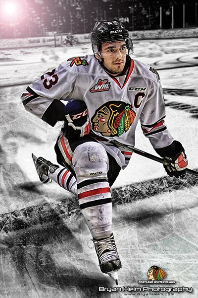 BryanHeimPhoto's tweet photo. @pdxwinterhawks Captain @turg19 prepares for a game. @BryanHeimPhoto — with Dominic Turgeon. https://t.co/egYl0mBad0