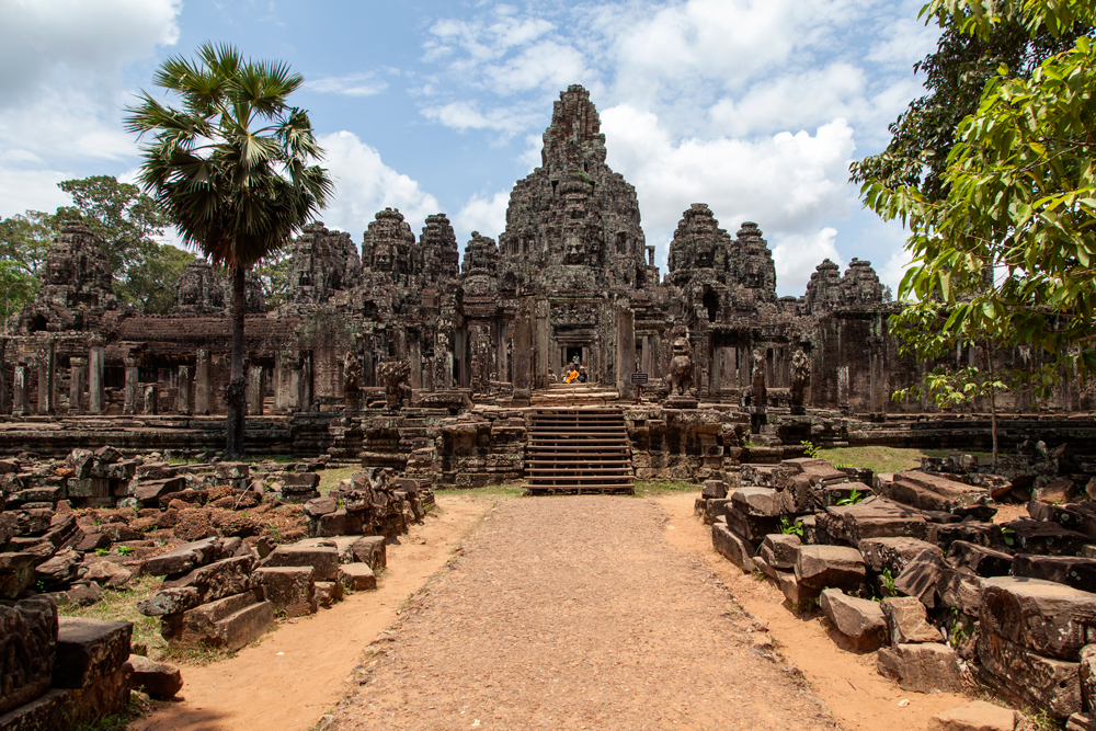 ASEAN's tweet photo. Answer to yesterday’s #ASEANQuiz: #Cambodia joined #ASEAN in 1999 and became #ASEANChair in 2002. https://t.co/G76qKBIxd8