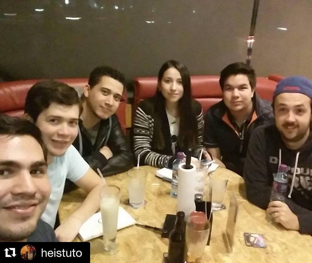 DisruptiveAngel's tweet photo. Disruptive Angels Team! #awesometeam #innovators #startups #gobig https://t.co/uVB88pOwTP https://t.co/ELQ50SUAC0