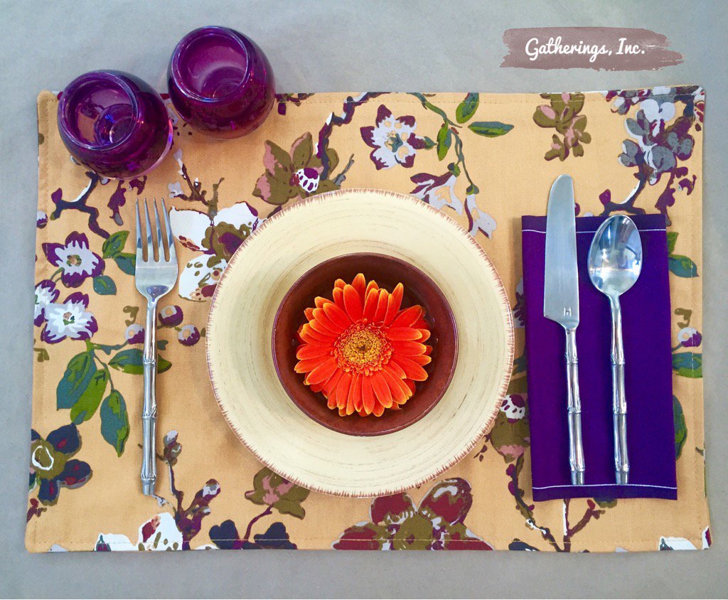 Gatherings_Inc's tweet photo. #tbt to @worldmarket and @MYdrapUK table decor #cookless #entertainmore https://t.co/5UOROZB69f