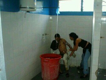 ¿Este es el socialismo? Asi Sufren los pacientes en los hospitales de nuestra Venezuela #NoHayComidaNiMedicinas