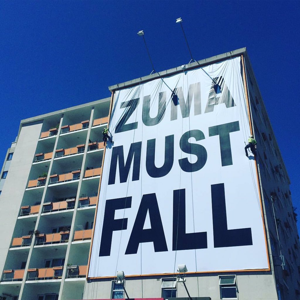 So this #ZumaMustFall billboard just went up at the end of Long Street in <a href="/CapeTown/">ᑕᗩᑭE TOᗯᑎ</a>.

Photo: Jenna Crystal Gordon.