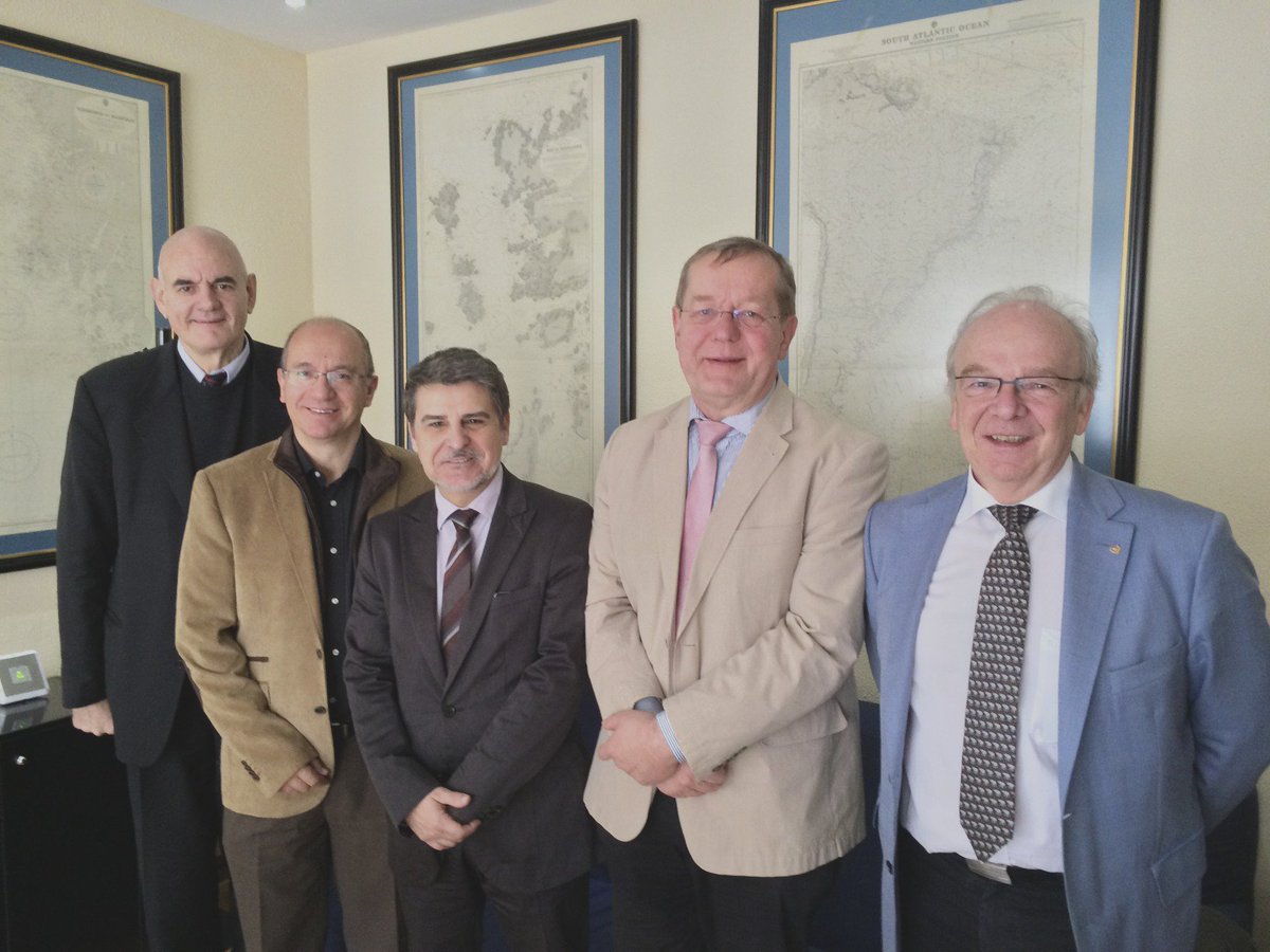 FBP_eng's tweet photo. Founding meeting of the EU Water Group. Thrilled to meet again at the #pluseuropeconference! @pluseuropeorg https://t.co/OU20e3L7Z2