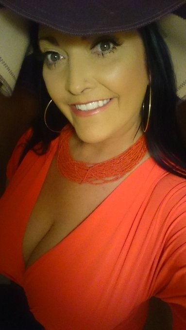 Whoo hoo watch out I'm going to be @ #Supercross Saturday night here in SD https://t.co/8G879zeRXt<a href="/tag/supercross"class="tags">#Supercross</a>