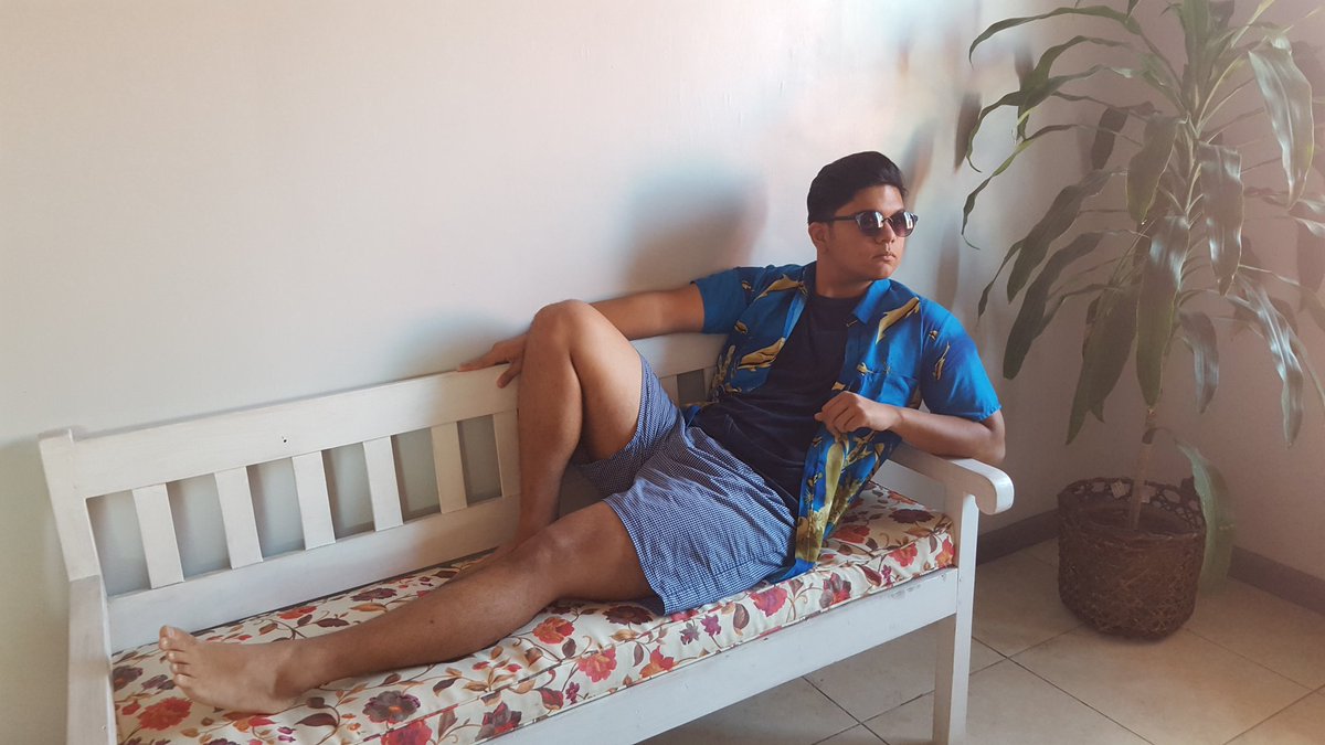 trifiloo's tweet photo. Oh i didnt see you there #candidmaybe #sinulog2016 #cebucake https://t.co/jHrpBWNZfK
