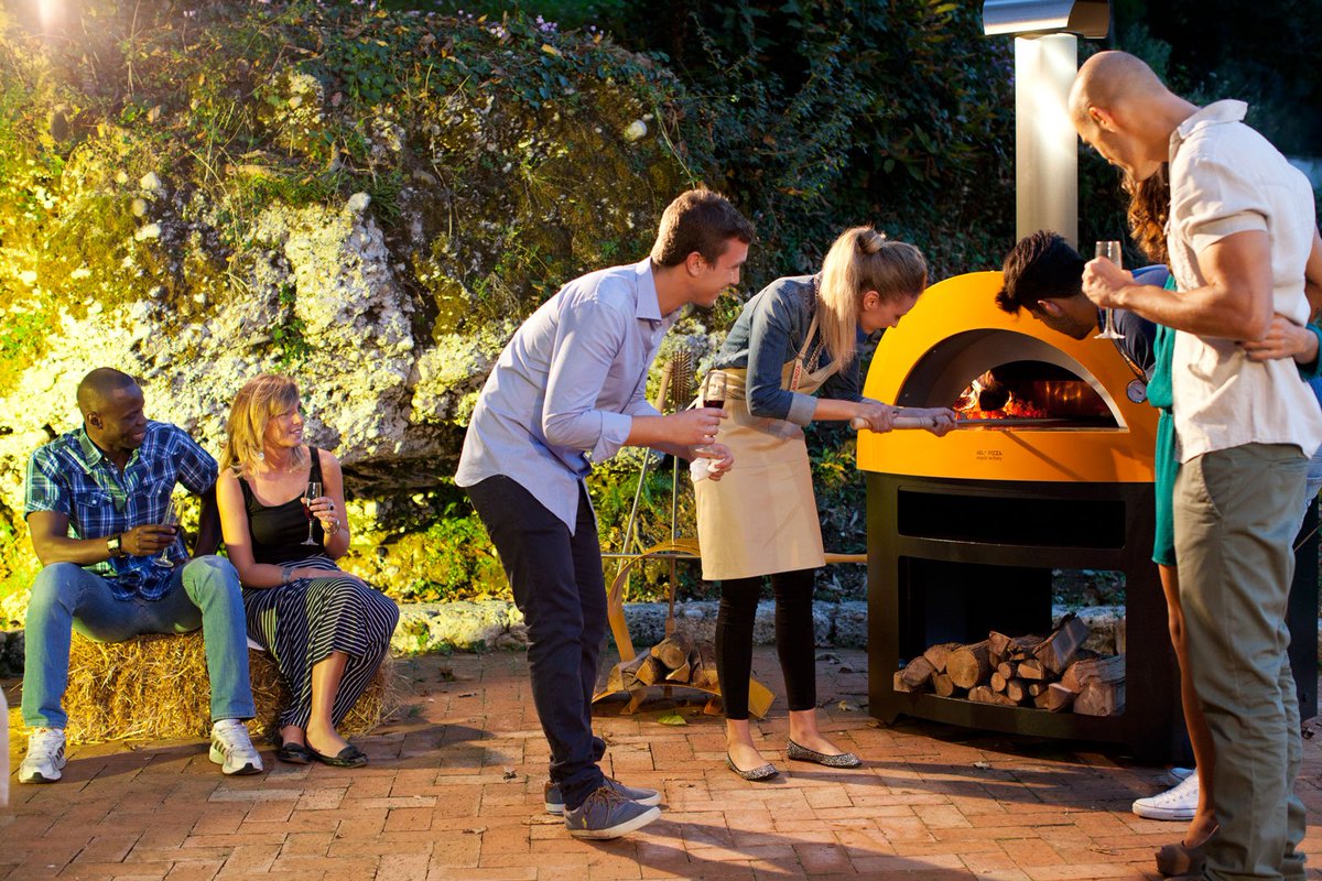 thealfrescochef's tweet photo. The Forno Allegro is our largest oven. A thing of beauty, complete with warming drawer &amp; wood shelf #pizzaparty https://t.co/2BpCukRGnj
