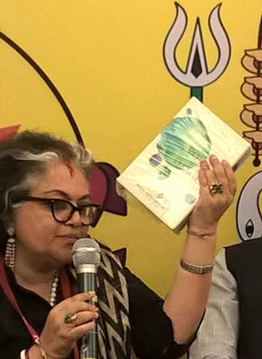 TheAKLF's tweet photo. Question answer session in progess at 'The Art of Cover' session at @oxfordbookstore #AKLF2016 #AKLF https://t.co/vENCtTA0u0